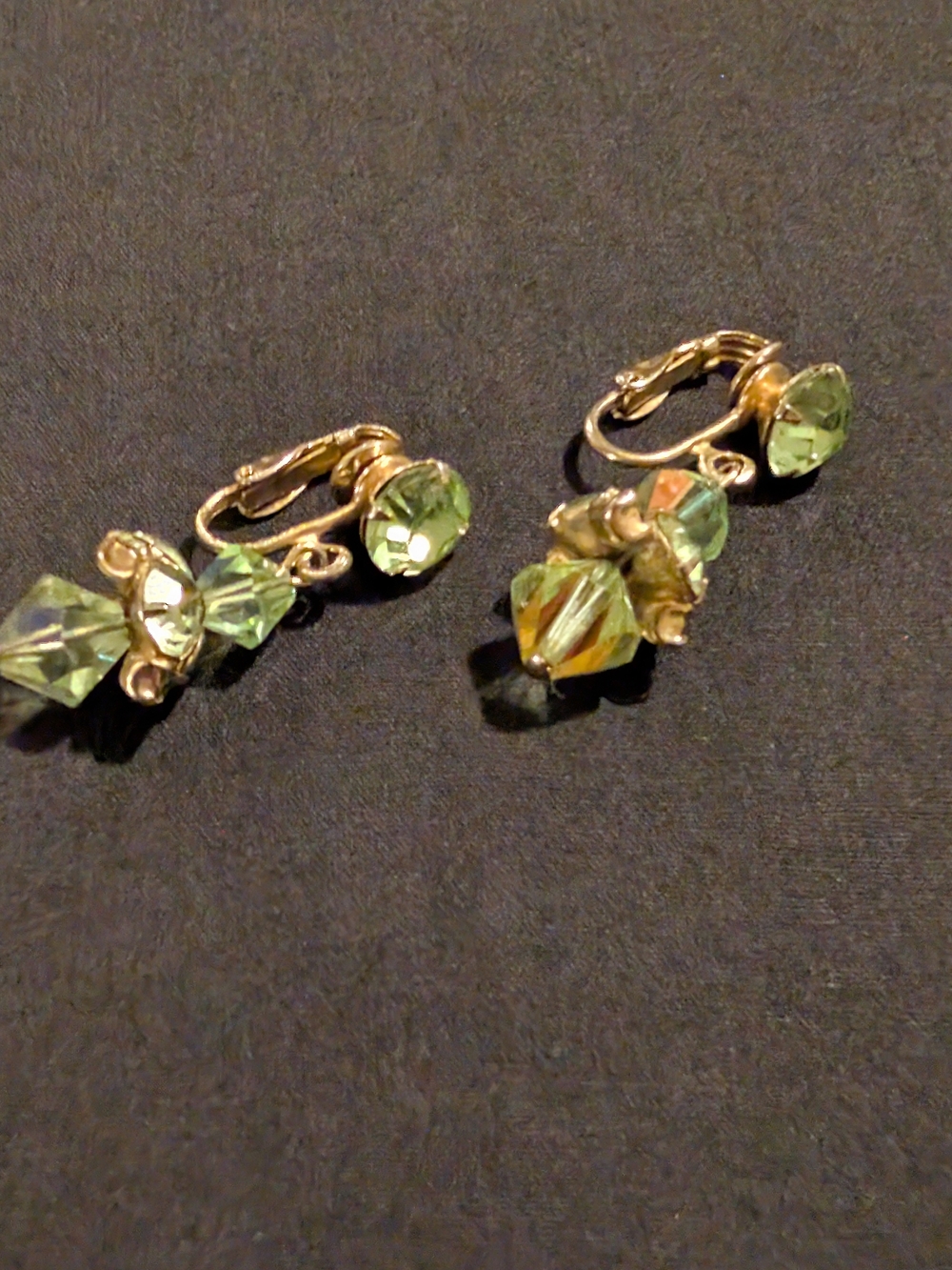Vintage Gold-Tone Green Crystal Drop Clip On Earrings - Women Jewelry